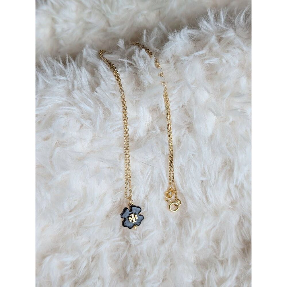 TORY BURCH Black Double T Resin Clover Gold Chain Necklace - Picture 3 of 3